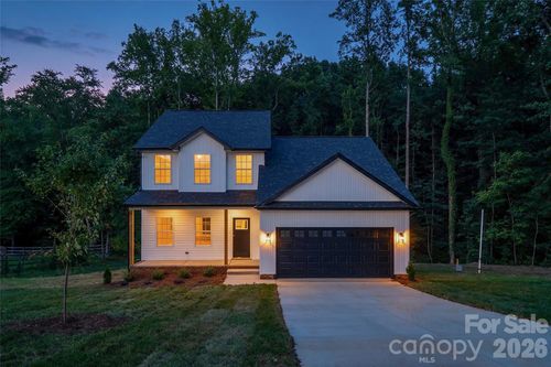 2937 Martin St, Walkertown, NC, 27051-9607 | Card Image