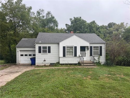 9708 E 67th Ter, Raytown, MO, 64133-5812 | Card Image