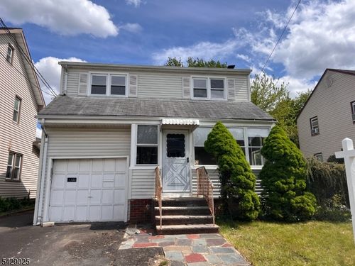 1135 Weber St, Union, NJ, 07083-5826 | Card Image