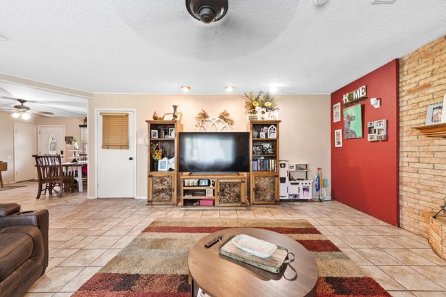 5612 E Midway Rd, House other with 3 bedrooms, 2 bathrooms and 4 parking in Big Spring TX | Image 19