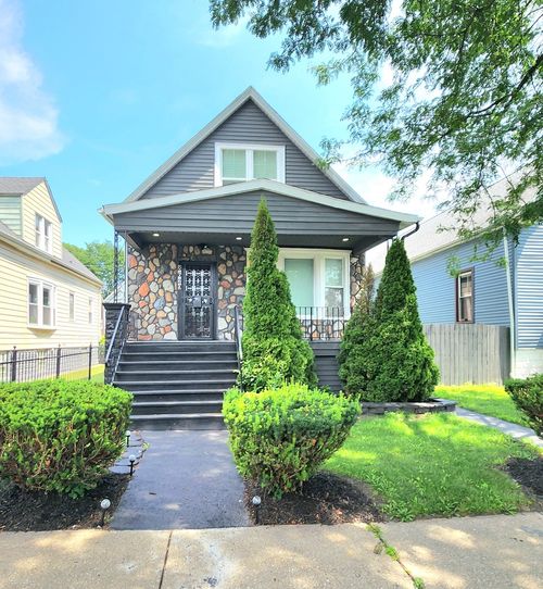 8629 S Union Ave, CHICAGO, IL, 60620-2138 | Card Image