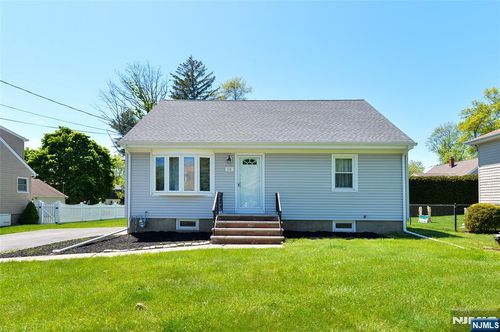 113 Stanley Ct, North Haledon, NJ, 07508-2968 | Card Image