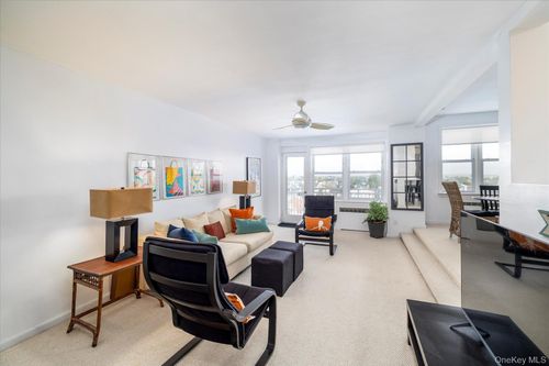 apt-5p-522 Shore Rd, Long Beach, NY, 11561-4553 | Card Image