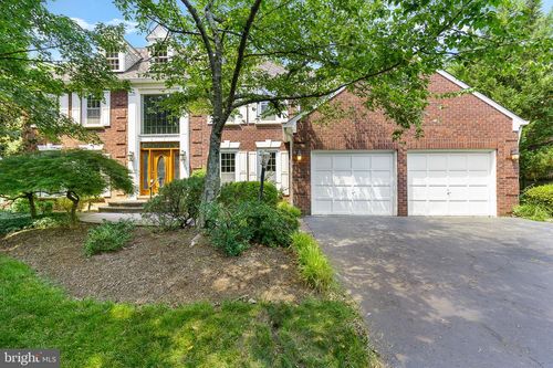 4920 Sunset Ln, Annandale, VA, 22003-6020 | Card Image