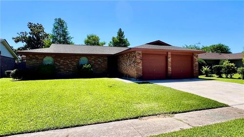 1720 Greenwood Dr, La Place, LA, 70068-2726 | Card Image