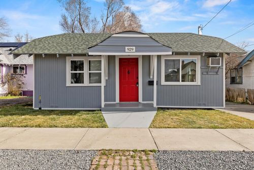 929 Owens St, Klamath Falls, OR, 97601-3354 | Card Image