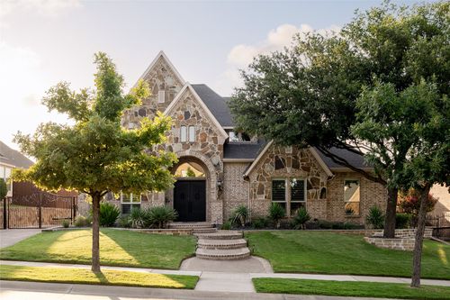 2312 Maidens Castle Dr, Lewisville, TX, 75056-5628 | Card Image