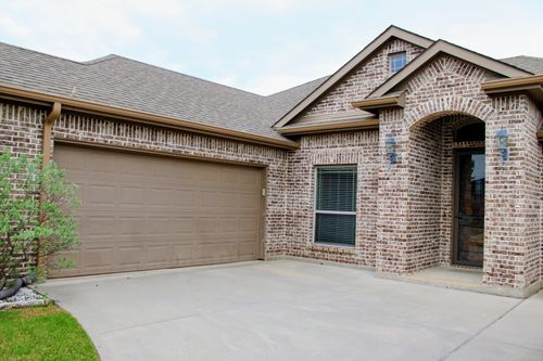 111 Cambridge St, Waxahachie, TX, 75165-5962 | Card Image