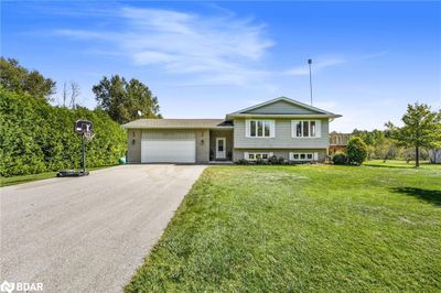 3243 Sunnidale 12/13 Sideroad, House other with 3 bedrooms, 3 bathrooms and 8 parking in New Lowell ON | Image 1