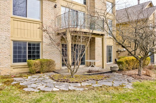 6255 Celeste Rd, Condo with 4 bedrooms, 4 bathrooms and null parking in West Bloomfield MI | Image 54