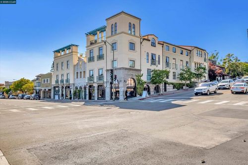 p208-4395 Piedmont Ave, Oakland, CA, 94611-4780 | Card Image