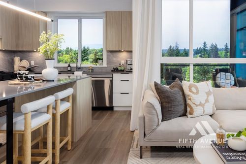 204-30490 Cardinal Ave, Abbotsford, BC, V2T0L5 | Card Image
