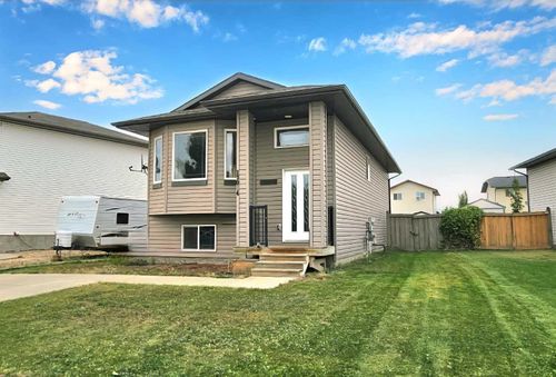 13014 90 Street, Grande Prairie, AB, T8X0A9 | Card Image