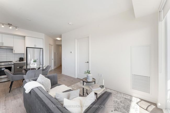1718 - 9000 Jane St, Condo with 2 bedrooms, 2 bathrooms and 1 parking in Concord ON | Image 14