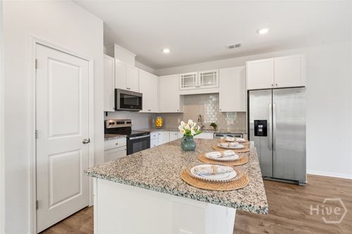 149 Benelli Dr, Pooler, GA, 31322-7040 | Card Image