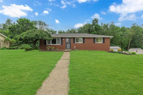 165 Crandon Cir, Brighton Twp, PA, 15009-1232 | Card Image