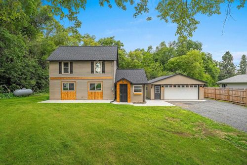 811 Division Street, Wausaukee, WI, 54177 | Card Image