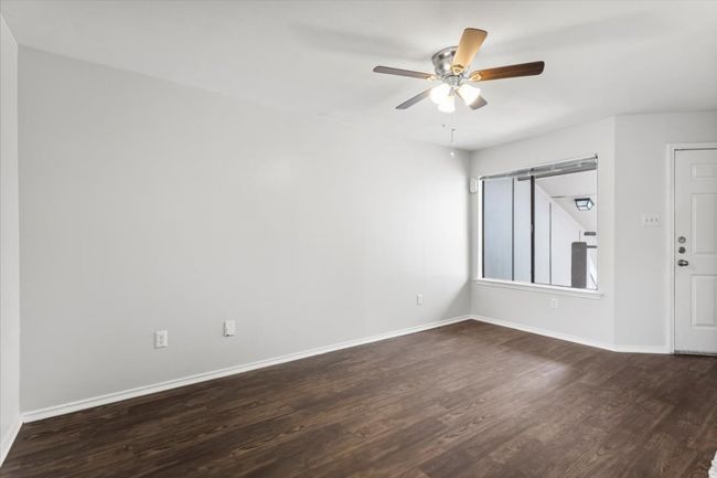 Natural light from large window in living room | Image 6