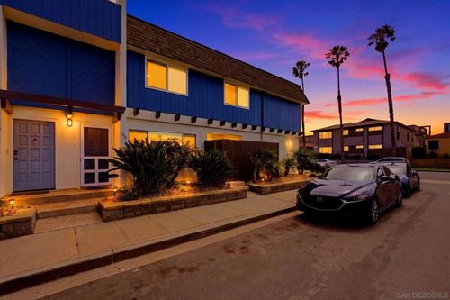 105 Calla Ave, Imperial Beach, CA, 91932-1003 | Card Image