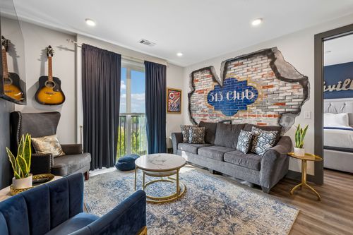 513-65 Lindsley Ave, Nashville, TN, 37210-2365 | Card Image