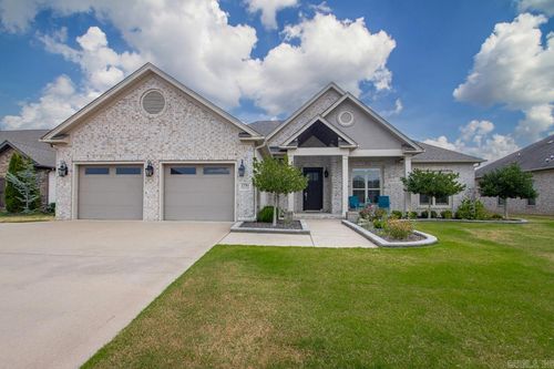 1750 Pecan Creek Dr, Conway, AR, 72034-8022 | Card Image