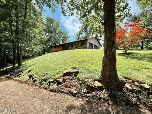 28 Bell Rd, Vincent, OH, 45784-5513 | Card Image
