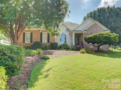 3466 Brighton Ct Nw, Concord, NC, 28027-8138 | Card Image