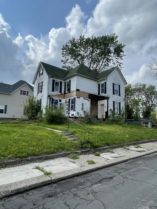 519 Fisk Ave., Moberly, MO, 65270 | Card Image