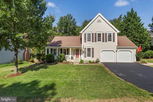 5572 Cedar Break Dr, CENTREVILLE, VA, 20120-3325 | Card Image