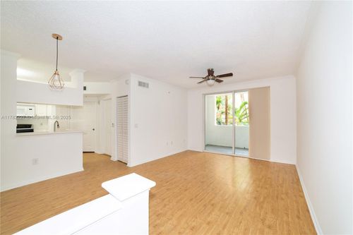 apt-2322-17150 N Bay Rd, Sunny Isles Beach, FL, 33160-3425 | Card Image