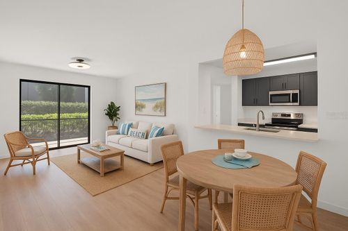 11-4008 Crockers Lake Blvd, SARASOTA, FL, 34238-5504 | Card Image