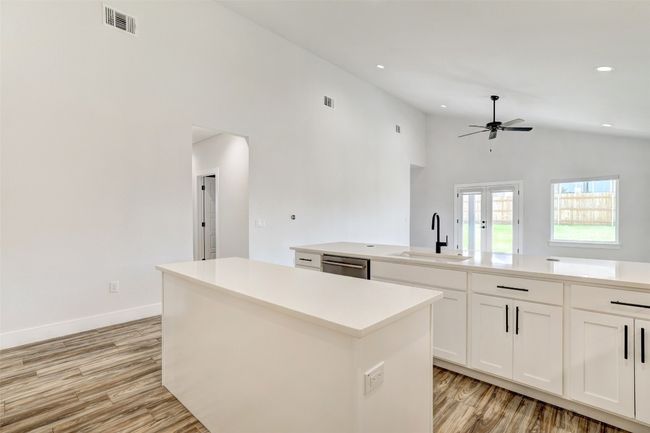9601 Eloquence Dr, House other with 3 bedrooms, 3 bathrooms and 4 parking in Manor TX | Image 10