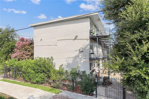 304-2013 S Liberty St, New Orleans, LA, 70113-1533 | Card Image