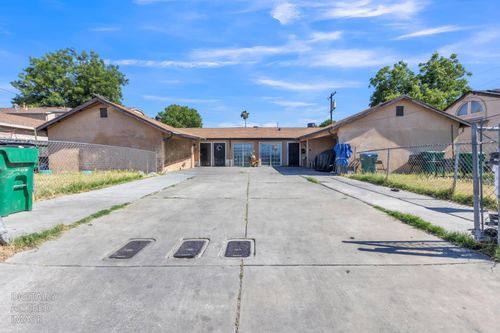 1734 E Worth St, Stockton, CA, 95205-7044 | Card Image