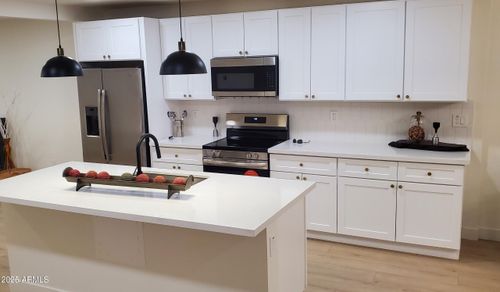 2320 E Whitton Ave, Phoenix, AZ, 85016-6636 | Card Image