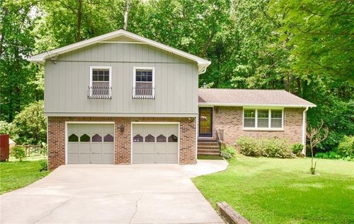 3409 Shorelake Dr, Tucker, GA, 30084-1215 | Card Image