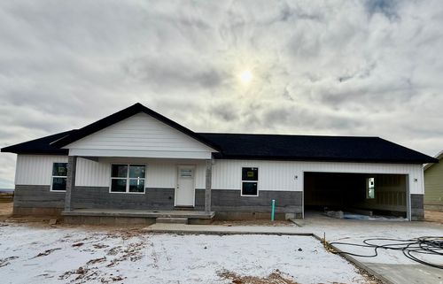 2658 E 3950 S, Vernal, UT, 84078-9275 | Card Image