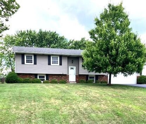3808 Kingsway Dr, Crown Point, IN, 46307 | Card Image