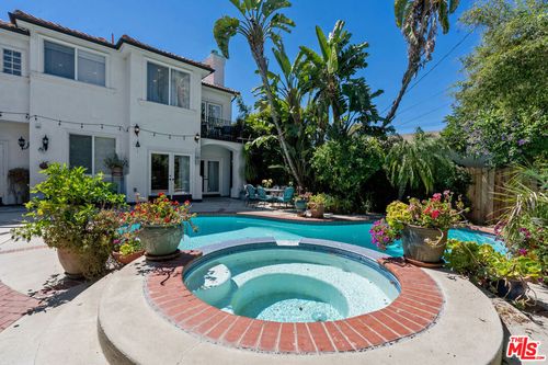 4544 Tobias Ave, Sherman Oaks, CA, 91403-2822 | Card Image