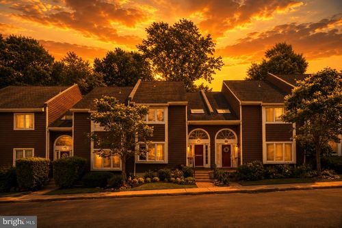 266 Fox Run, EXTON, PA, 19341-2115 | Card Image