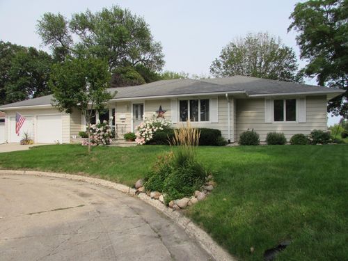1317 Beach Place, Fairmont, MN, 56031 | Card Image