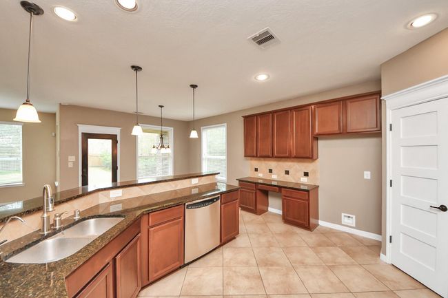 18006 E Williams Bend Dr, House other with 4 bedrooms, 4 bathrooms and 2 parking in Cypress TX | Image 30