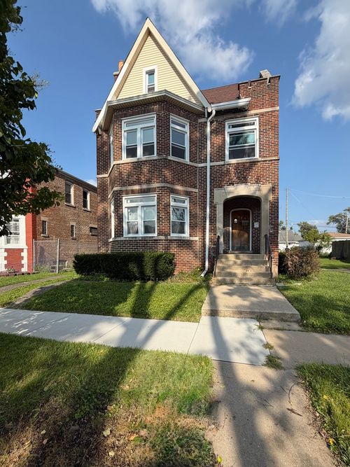529 Emerald Ave, Chicago Heights, IL, 60411-1483 | Card Image