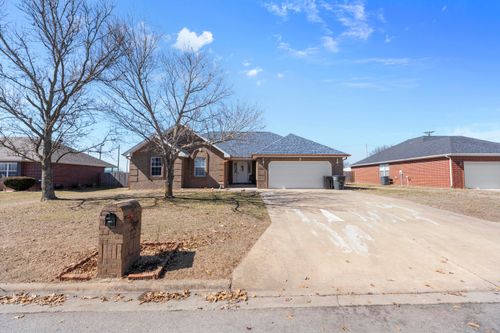 2451 S Hartford Ave, Bolivar, MO, 65613-2483 | Card Image