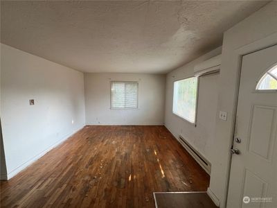 1039 S Hawthorne Street, House other with 2 bedrooms, 1 bathrooms and 2 parking in Tacoma WA | Image 3