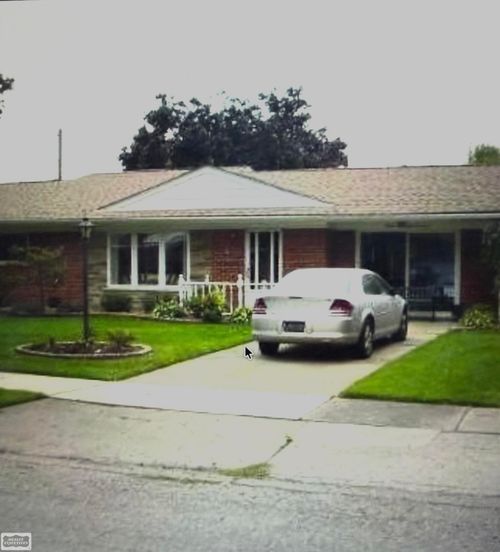 34814 Jerome St, Chesterfield, MI, 48047-2054 | Card Image