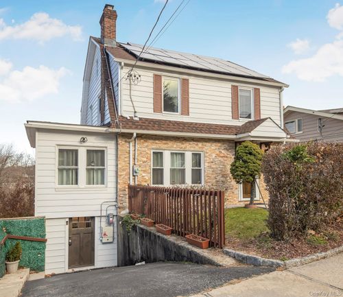 246 Rockne Road, Yonkers, NY, 10701 | Card Image