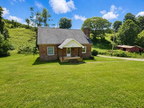 2646 Crossroads Dr, Galax, VA, 24333 | Card Image
