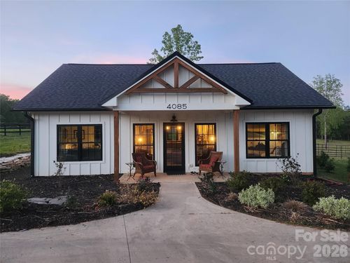 4085 Hunting Country Road, Tryon, NC, 28782 | Card Image
