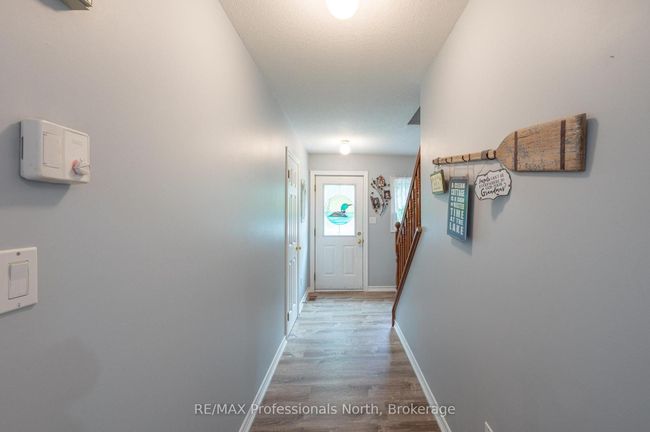 1075 Comak Cres, House other with 4 bedrooms, 4 bathrooms and 6 parking in Algonquin Highlands ON | Image 4